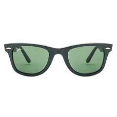 Ray-Ban RB2140 901 Wayfarer sunglasses featuring a classic black frame and iconic design.