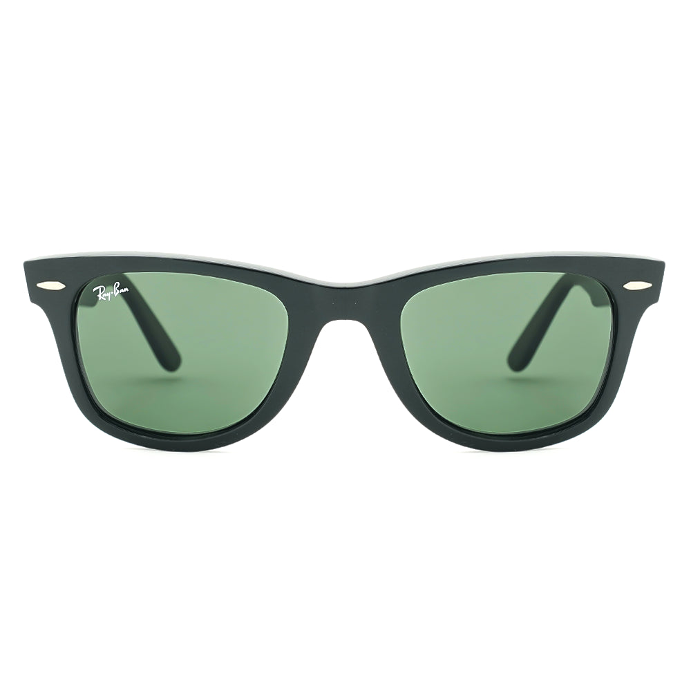 Ray-Ban RB2140 901 Wayfarer sunglasses featuring a classic black frame and iconic design.